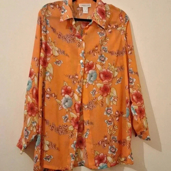 Ashlyn kate blouse - Picture 1 of 4